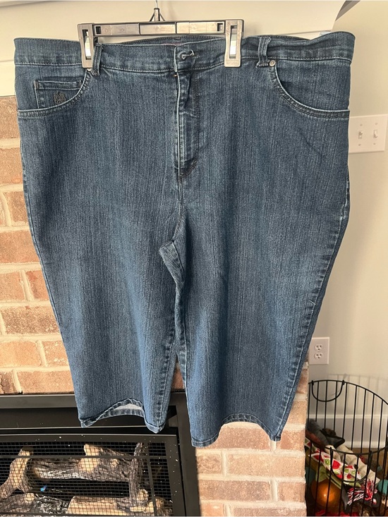 Gloria Vanderbilt Denim - Gloria Vanderbilt Dark Blue Cropped Ankle Jeans